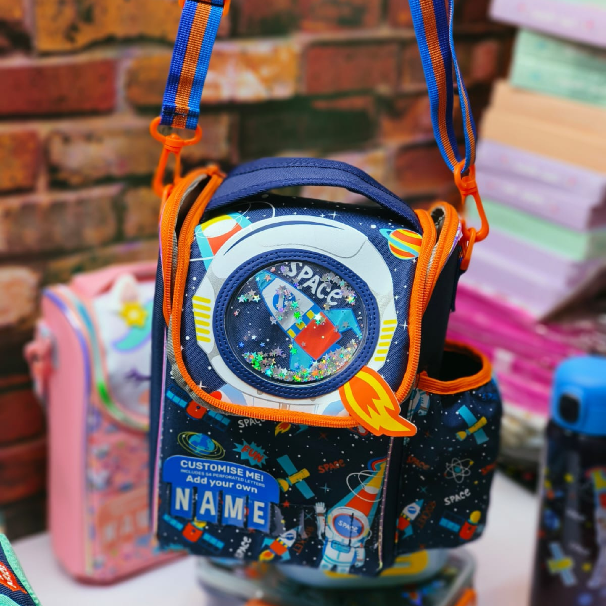 Vest-Style Sling Lunch Bag, Space which is thermal insulated