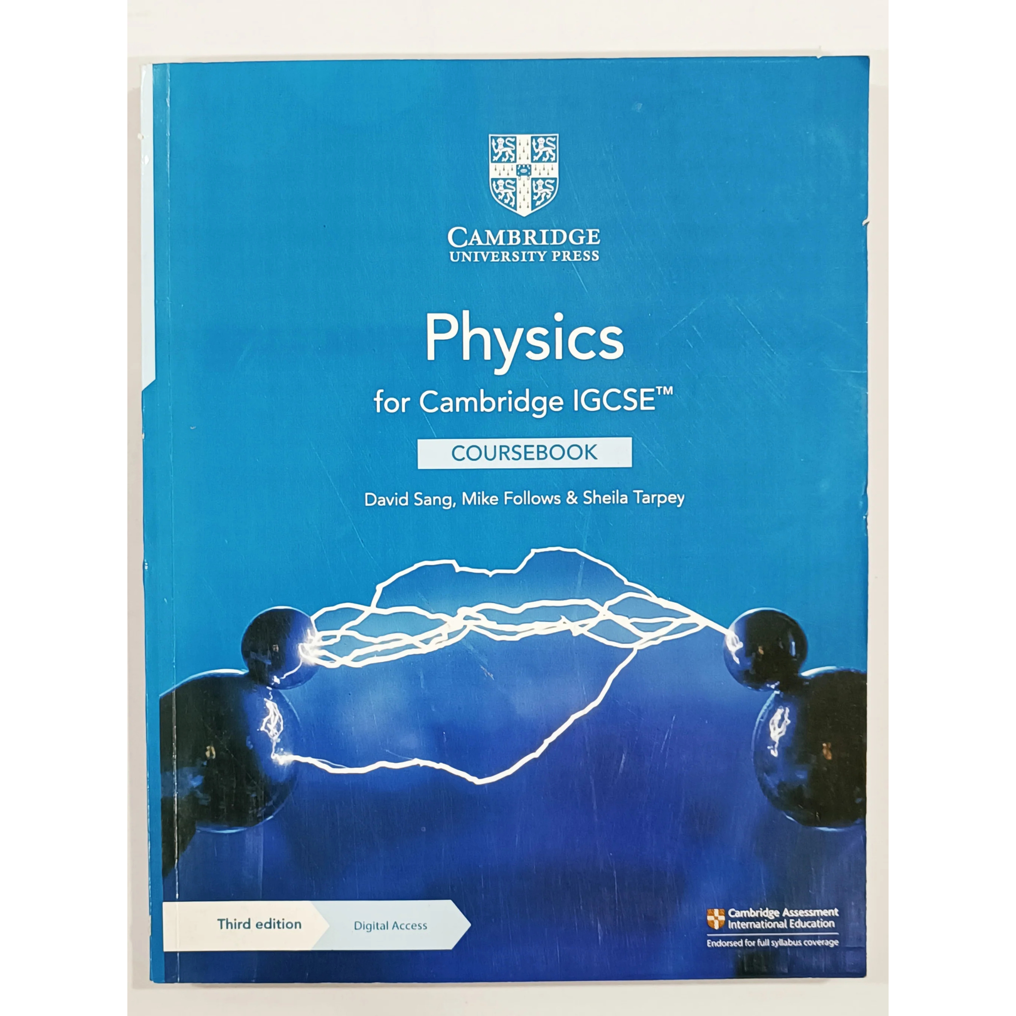 Cambridge IGCSE Physics Coursebook 3rd Edition - Colour Matte Finish