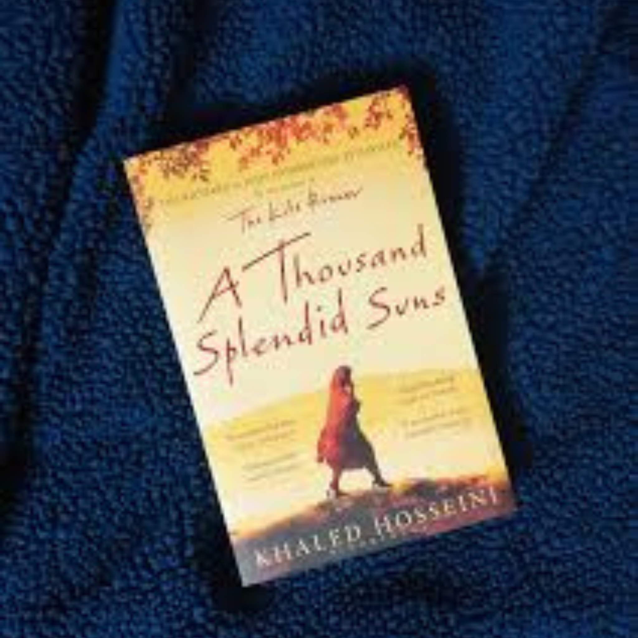 A Thousand Splendid Suns paperback